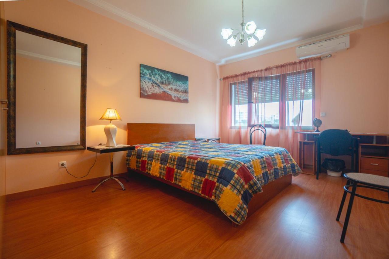 Large Modern Ponta Delgada Apartment Buitenkant foto