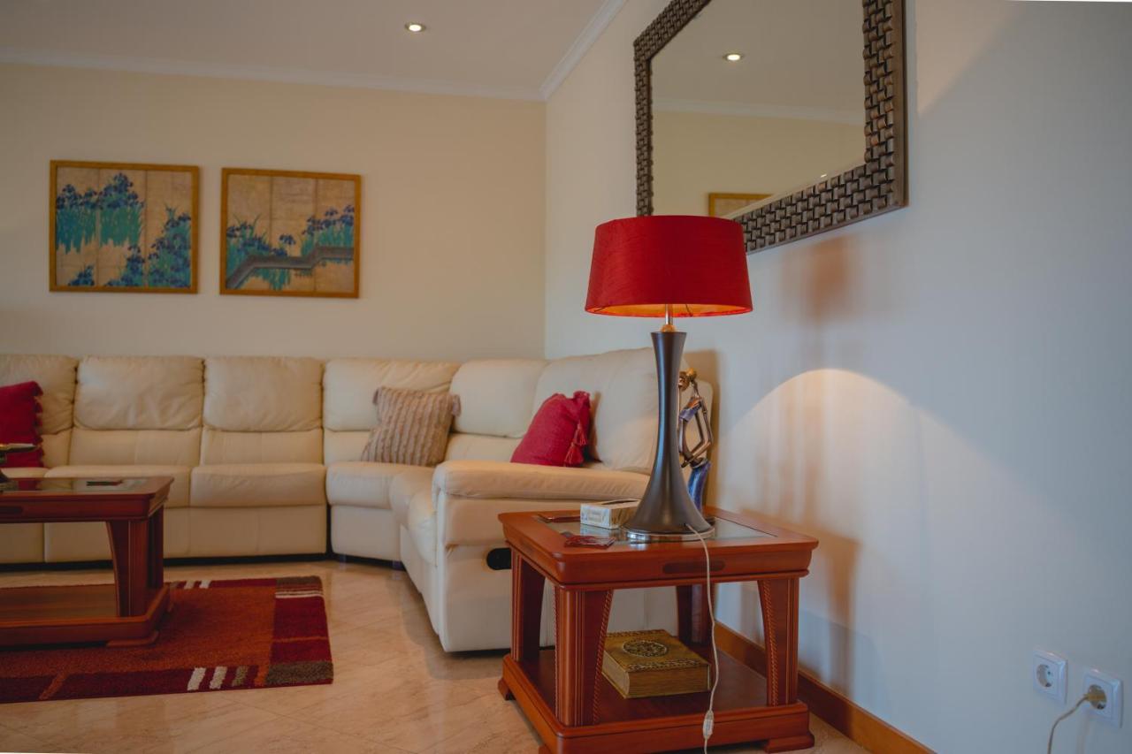 Large Modern Ponta Delgada Apartment Buitenkant foto