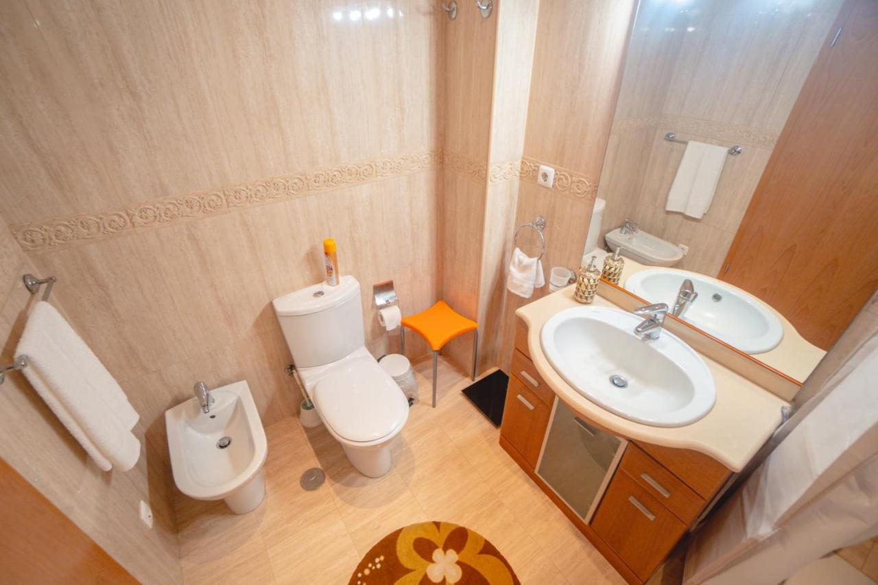 Large Modern Ponta Delgada Apartment Buitenkant foto