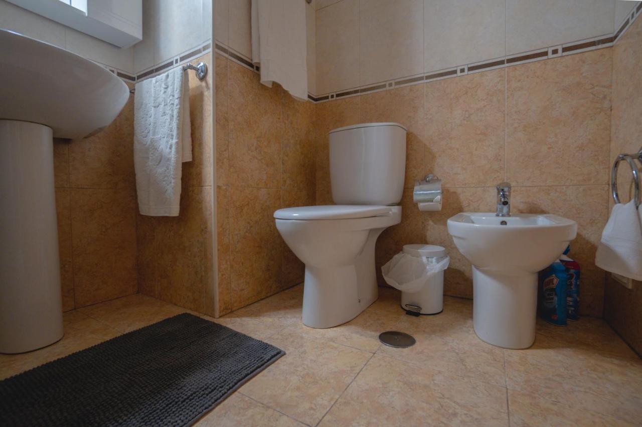 Large Modern Ponta Delgada Apartment Buitenkant foto