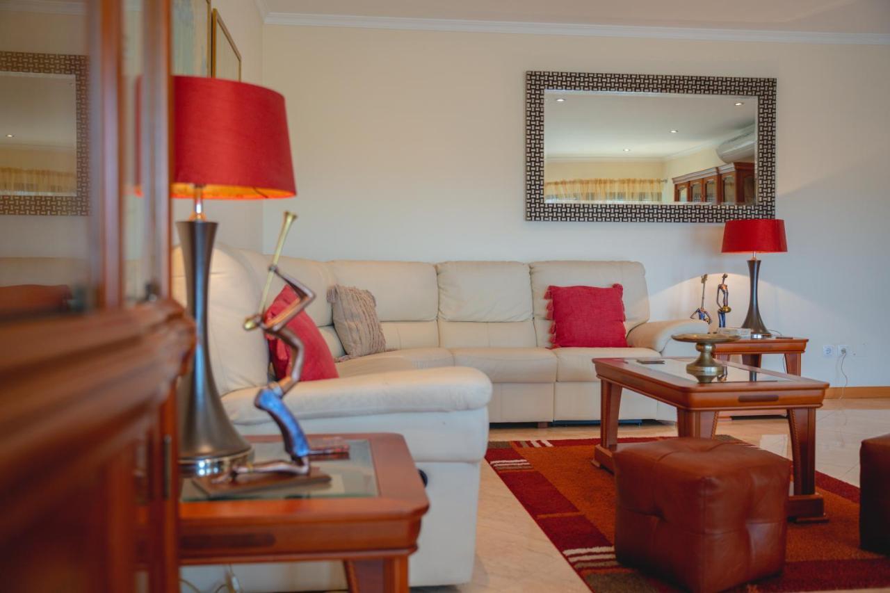 Large Modern Ponta Delgada Apartment Buitenkant foto
